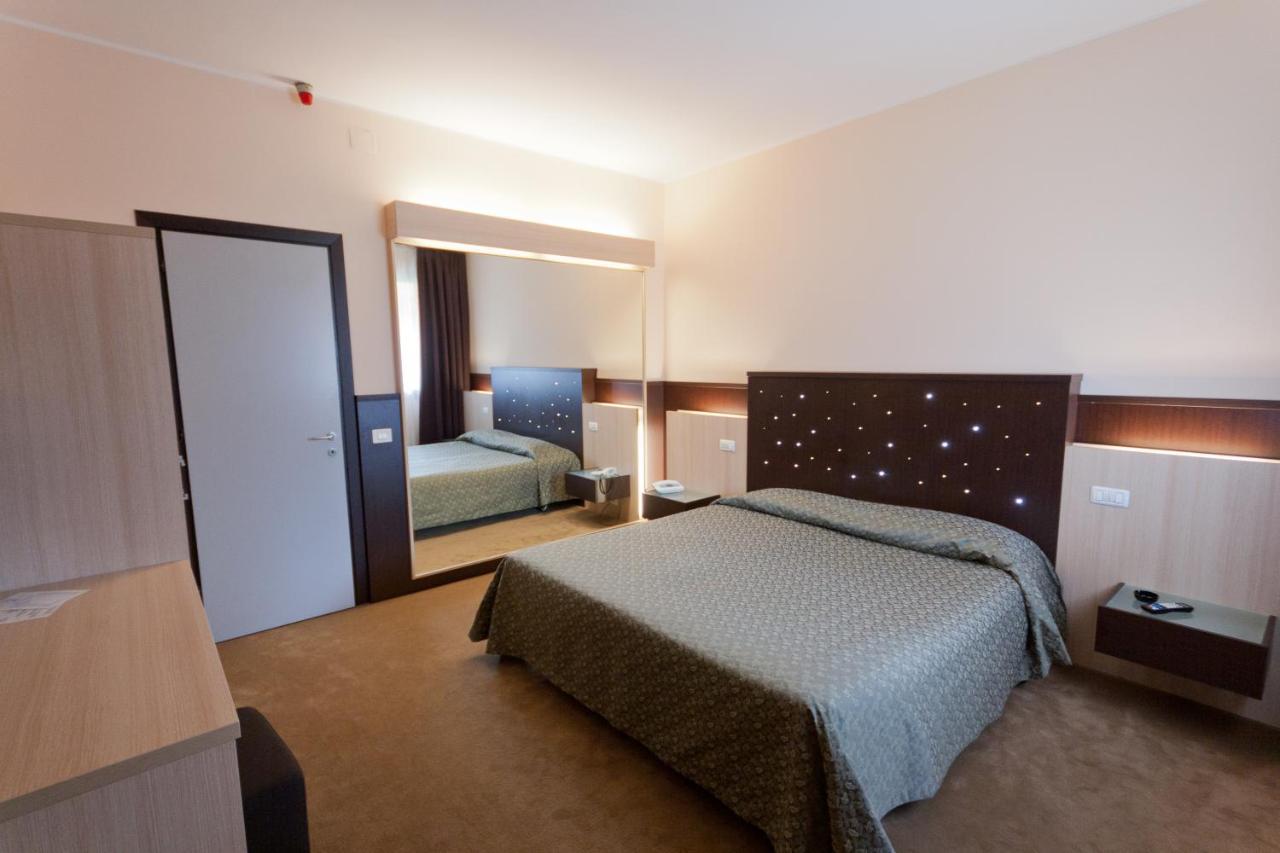 Hotel Campana Reggio Emilia Dış mekan fotoğraf